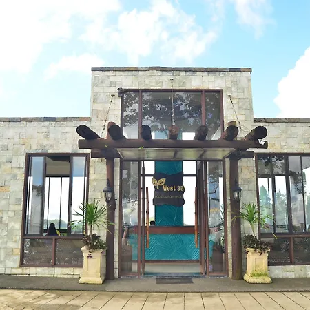 West 35 Eco Mountain Resort