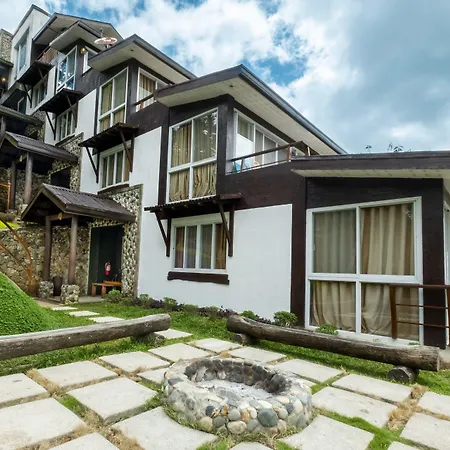 West 35 Eco Mountain Resort