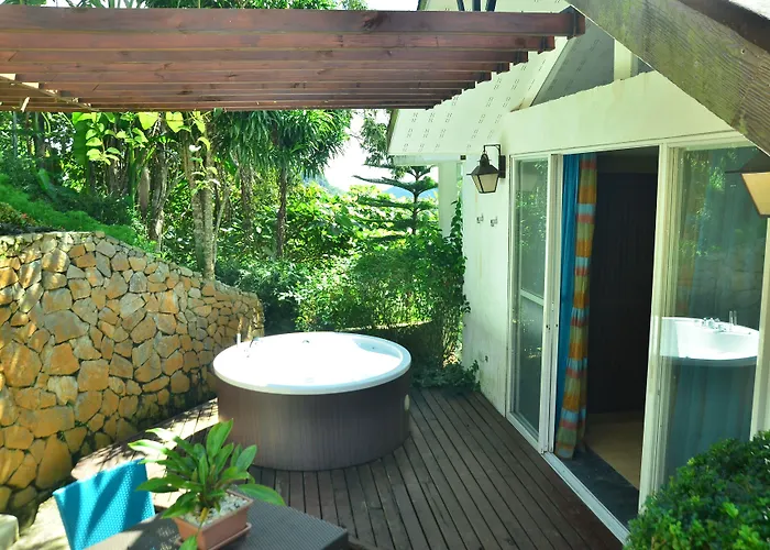 Station touristique West 35 Eco Mountain Balamban