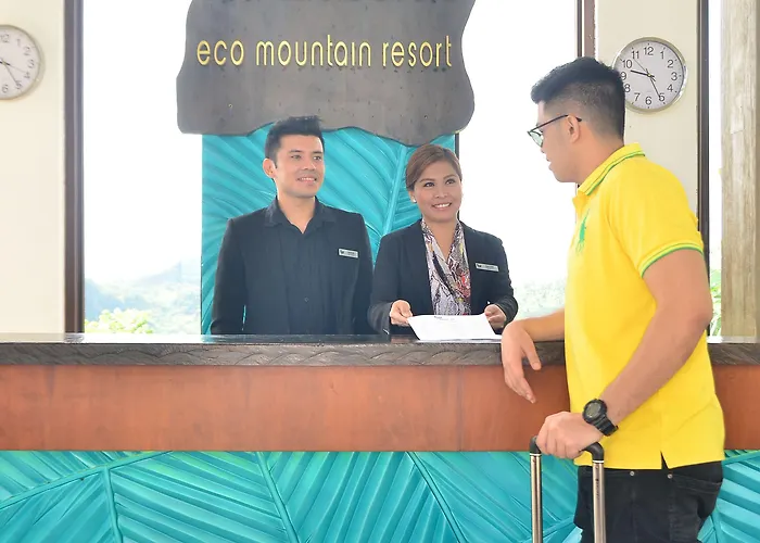 West 35 Eco Mountain 3*
