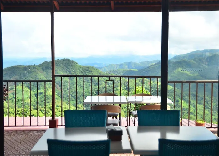 West 35 Eco Mountain 3* Balamban