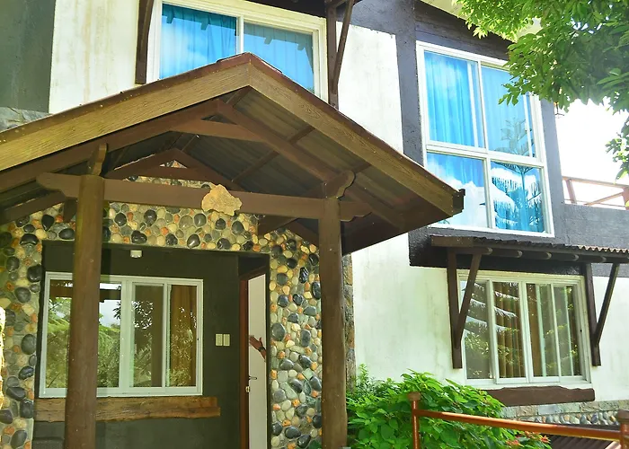 Station touristique West 35 Eco Mountain Balamban